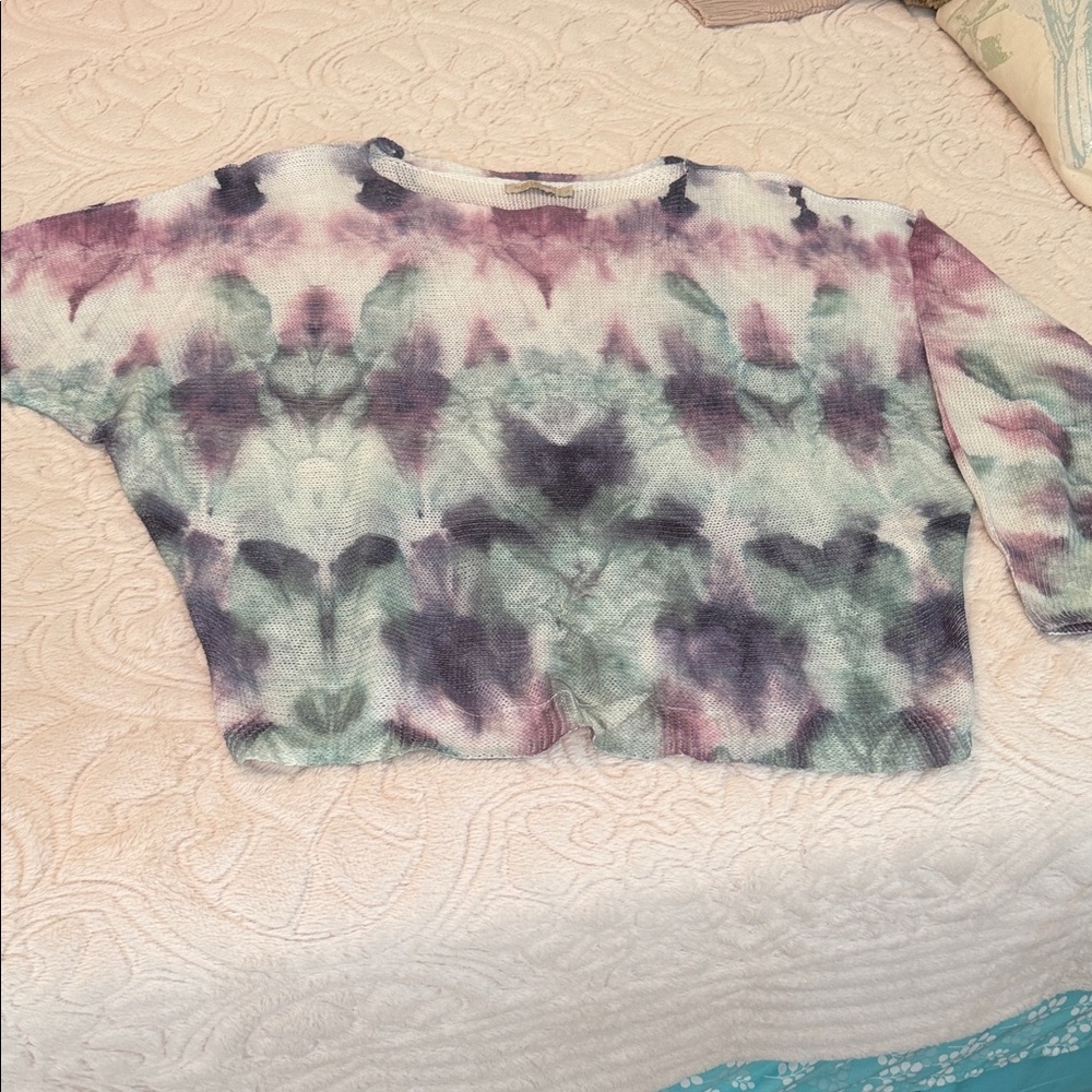 Elegant Tie-Dye Boatneck Lightweight Sweater in Purple and Green